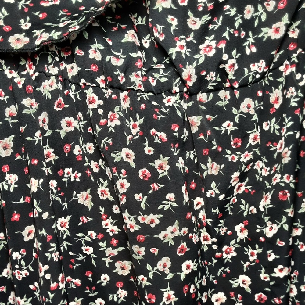 Finjani Floral Ruffle Dress - Picture 6 of 7